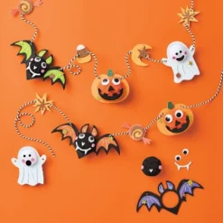 Halloween Pom Characters Garland Craft Kit - Mondo Llama™